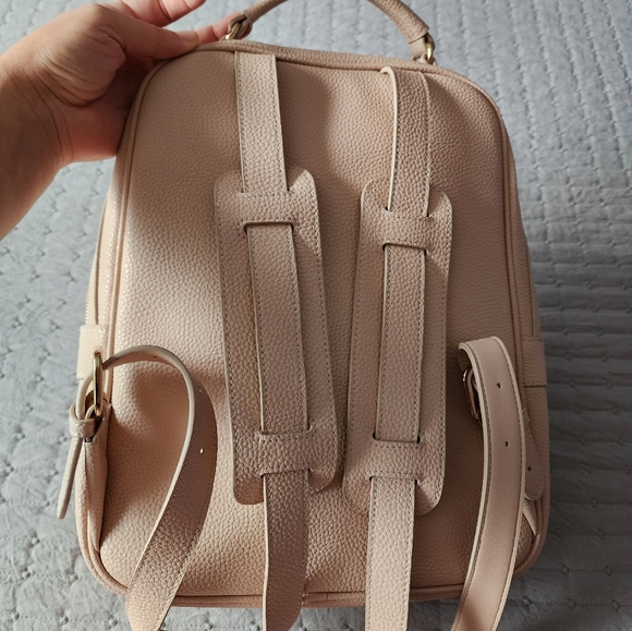 Leather Backpack - Picture 3 of 7